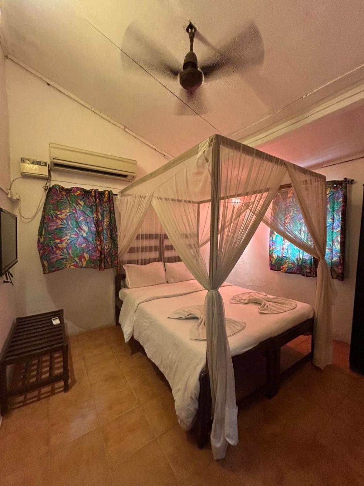 Ocean View Goan Beach House Calangute Eksteriør bilde